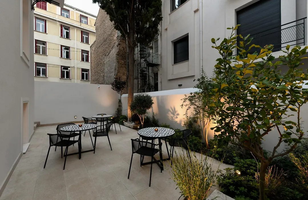 Boutique Archaeological Museum Suites-1